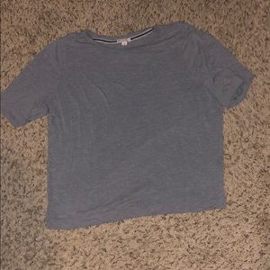 GAP gray t-shirt